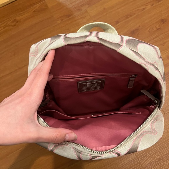 Coach Daisy Outline Signature Backpack cream/pink - Picture 3 of 3